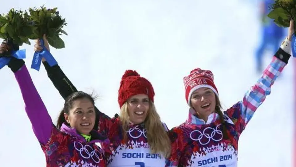 Patrizia Kummer gana oro en slalom gigante