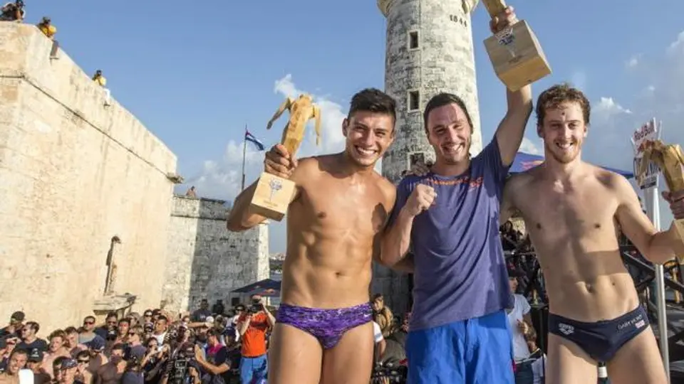 Paredes, plata en Serie Mundial de Clavados de Altura