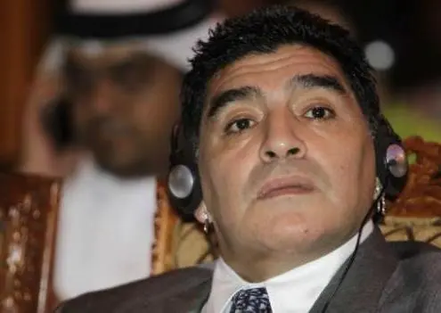 FARC invita a Maradona a un partido por la paz