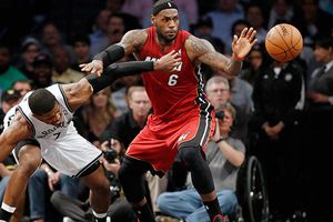 LeBron brilla y el Heat está a un triunfo de la Final del Este