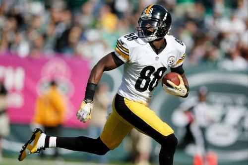 Sanders se escapa a las diagonales con pase de Roethlisberger para 55 yardas | AP