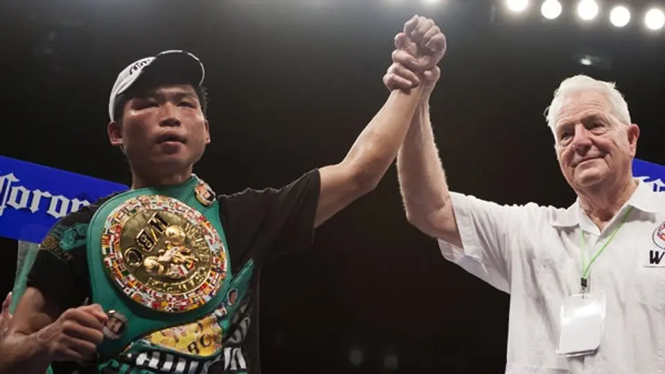 Miura retiene su título por decisión ante 'Yeyo' Thompson