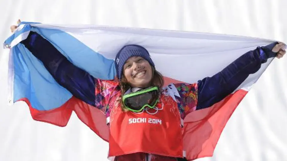 Eva Samkova triunfa en snowboard cross