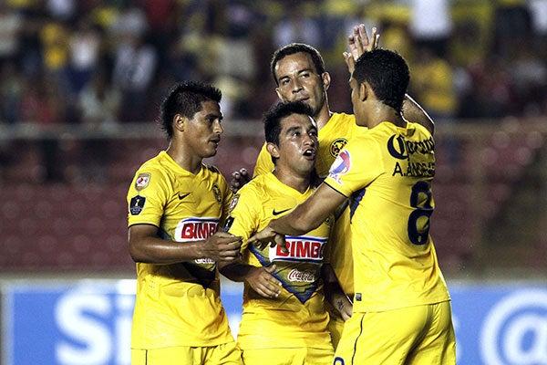 Hobbit Bermúdez celebra el gol con el que América se llevó el encuentro | MEXSPORT