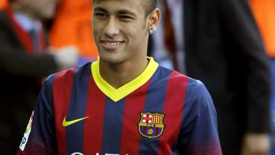 Neymar sube 10 puestos en lista de deportistas mejor pagados