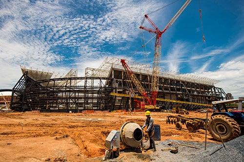 FOTO: Pantanal, el estadio que más tarde se entregará luce muy retrasado