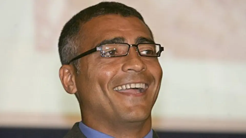 Romario, operado con éxito de una hernia de disco