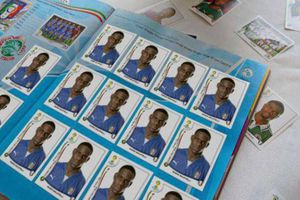 Balotelli llena el Panini con sus fotos