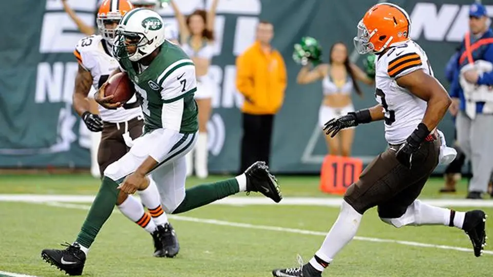 Smith luce en triunfo de Jets sobre Cleveland