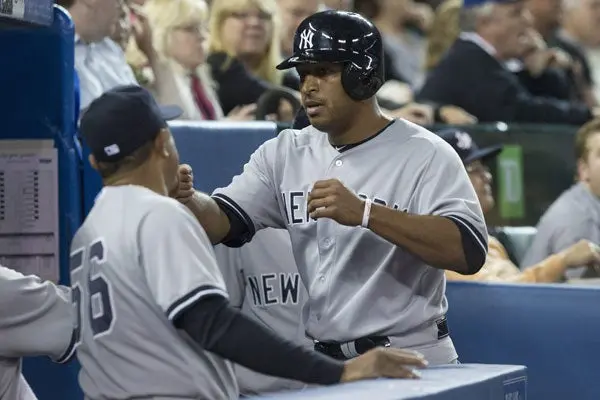 Yanquis vencen a los Azulejos por error de Loup