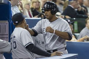 Yanquis vencen a los Azulejos por error de Loup