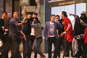 Jugadores del Manchester prolongan festejo hasta las 6 am