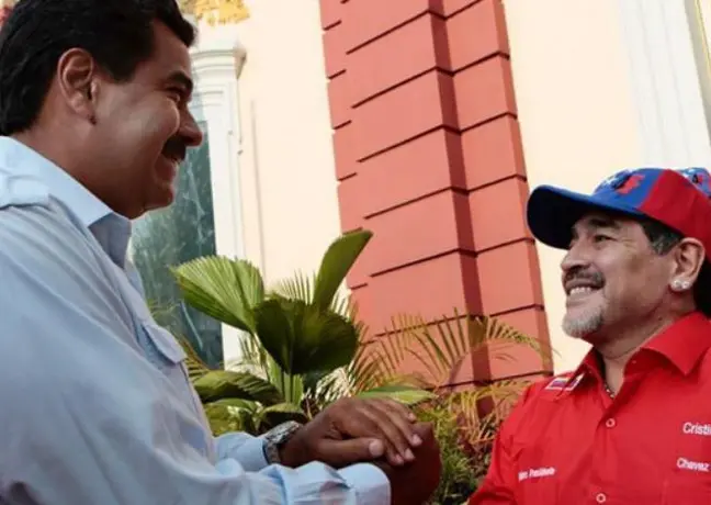 Maradona muestra apoyo al gobierno de Venezuela