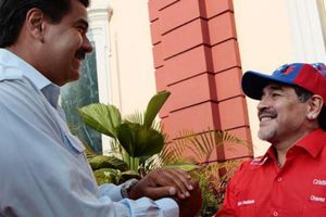 Maradona muestra apoyo al gobierno de Venezuela