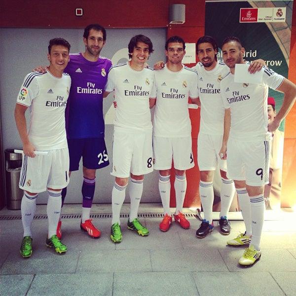 Kaká publicó una foto con sus compañeros | ESPECIAL