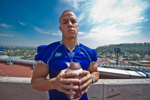 Shayne Skov brilla con Stanford y está en la mira de la NFL