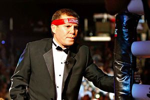 'Canelo enfrentará a un verdadero boxeador': Chávez