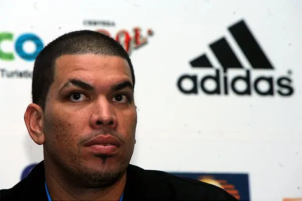 Horacio Llamas se retira del basquetbol