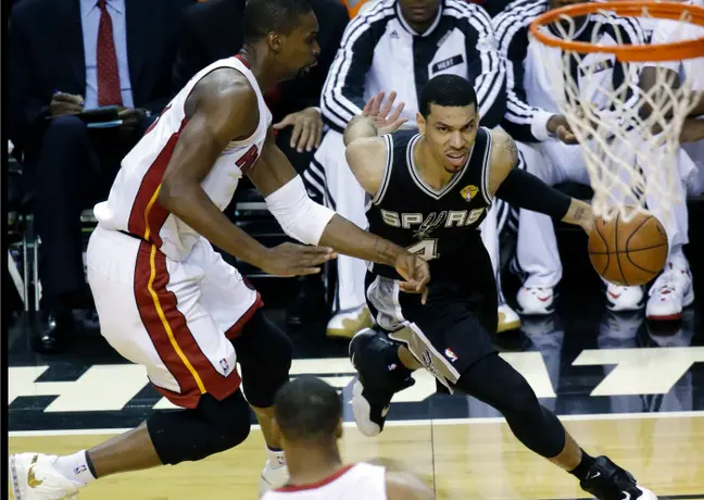 Spurs supera al Heat y se perfila al campeonato