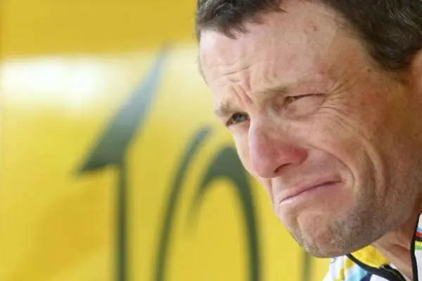 EU presenta demanda formal contra Lance Armstrong