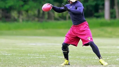 RGIII regresa a los entrenamientos
