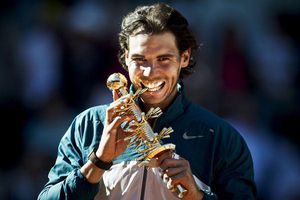 Nadal conquista Madrid y suma 40 títulos en arcilla