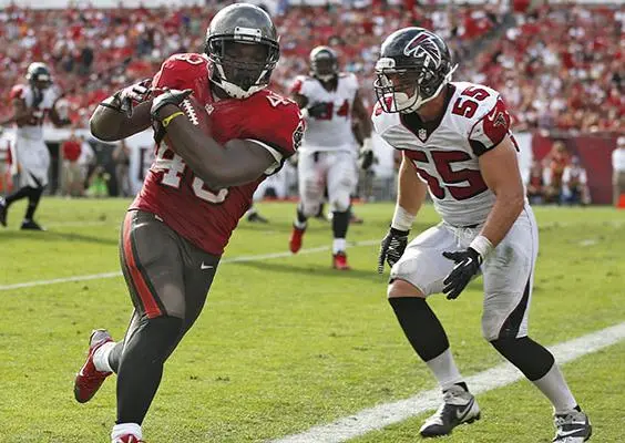 Rainey conduce a Bucaneros para derrotar a Atlanta