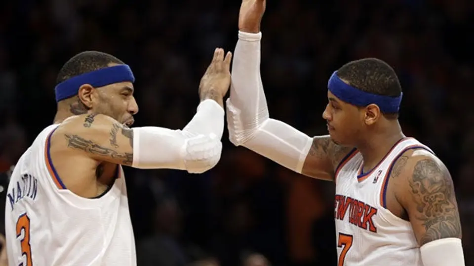 Carmelo y Knicks ganan el primero de playoffs a Boston