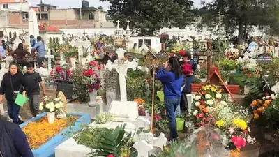 ¿Qué panteones de CDMX abrirán de noche el 1 y 2 de noviembre? Conoce los horarios