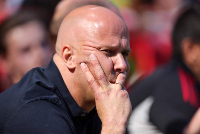 Arne Slot Breaks Silence After Liverpool Sacking