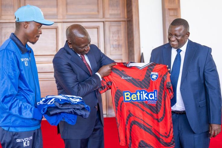 AFC Leopards Receive Ksh35 Million from President Ruto as He Makes Training Ground Promise