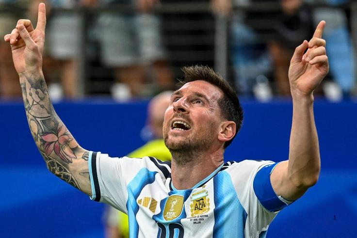 Lionel Messi Makes World Cup History as Argentina Beat Jordan 3-1