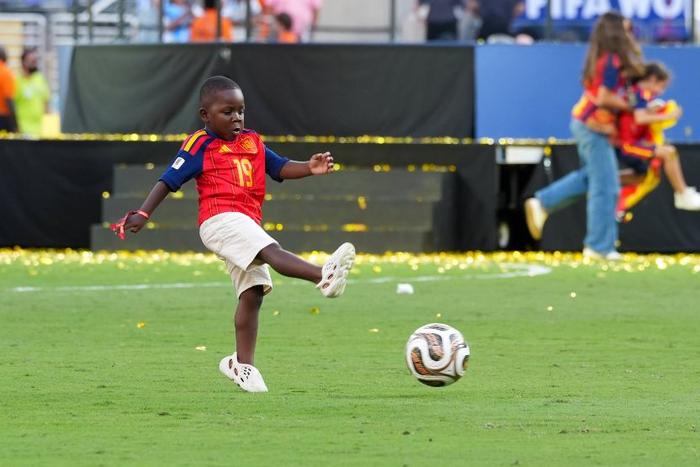 Keyne, Lamine Yamal's Younger Brother Became One of the World Cup's Biggest Fan Favourites