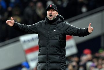Liverpool's Klopp to miss Chelsea game after suspected positive Covid test