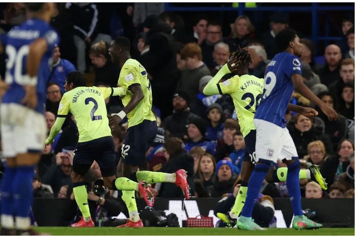 Super Eagles stars inspire Southampton at Ipswich.