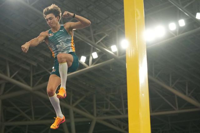 Unstoppable Mondo Duplantis breaks world pole vault record in Clermont-Ferrand