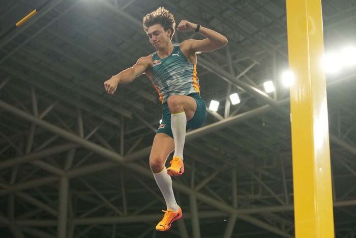 Unstoppable Mondo Duplantis breaks world pole vault record in Clermont-Ferrand