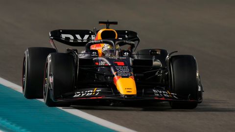 Verstappen takes pole, Hamilton and Alonso trade barbs during qualifying