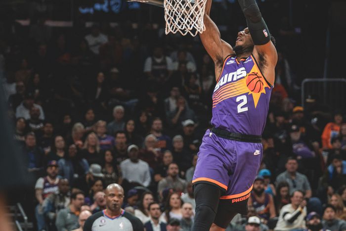 Nigeria's Josh Okogie is productive as Phoenix Suns defeat Denver Nuggets.