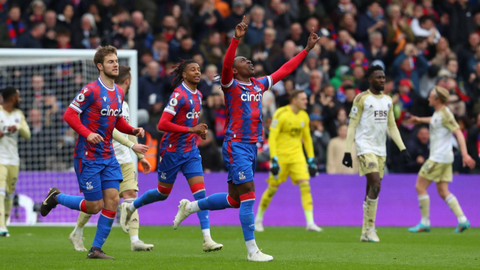 Iheanacho's Leicester suffer the effect of 'new manager bounce' in defeat to Palace