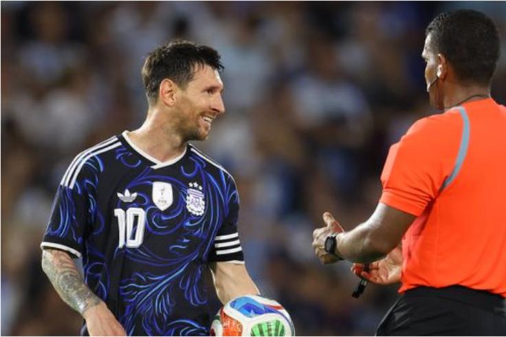 Selfless Messi gifts teammate penalty in emotional Argentina farewell