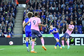 Iwobi rescues point for Everton against Ndidi's Leicester in battle for Premier League survival