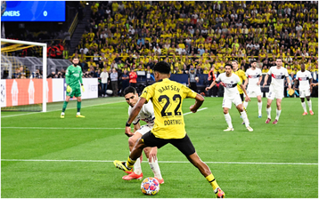 Borrusia Dortmund put one leg in first Champions League final in 11 years