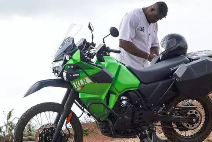 Former UFC Champion Francis Ngannou reportedly involved in an accident back in Yaounde, Cameroon.