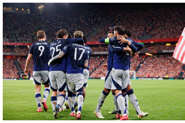 Man United crush Bilbao in Spain