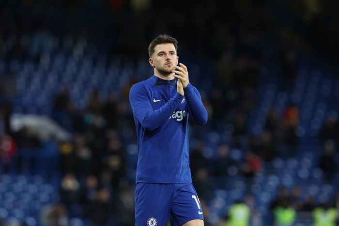 Man United makes new offer for Mason Mount