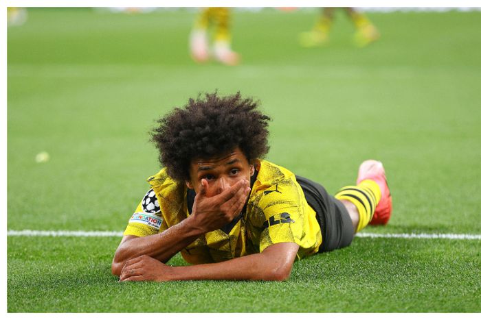 Fans blast Karim Adeyemi for failing to convert Dortmund’s golden chance