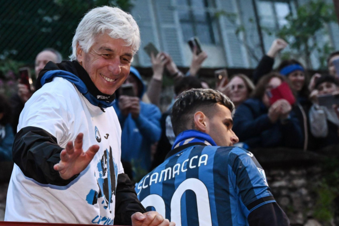 Atalanta president Gian Piero Gasperini at the Europa League trophy parade || Image credit: Imago