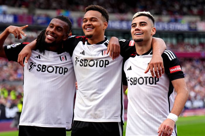 Fulham's Alex Iwobi, Rodrigo Muniz, and Andreas Pereira | Imago