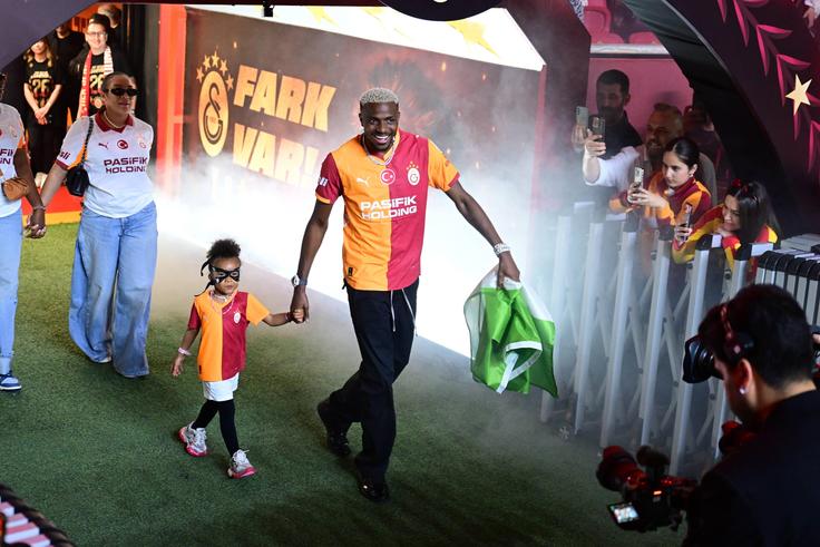Galatasaray will listen to Barcelona's offer for Osimhen on one condition